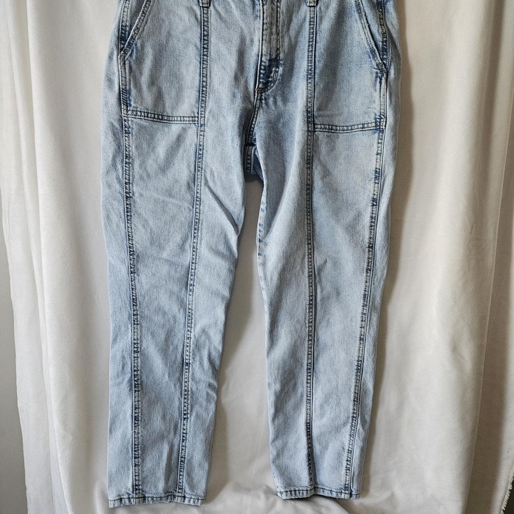 Ladies Light Blue Jeans